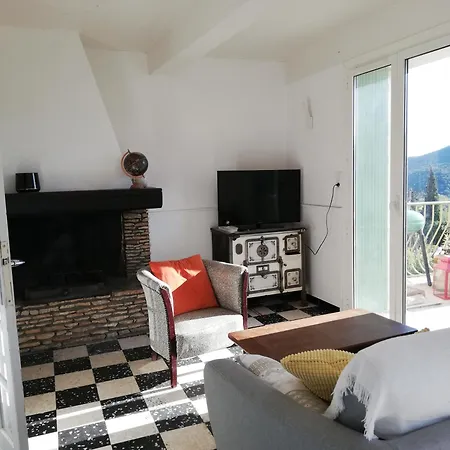 Maison Calme Avec Vue Exceptionnelle * Vailhan